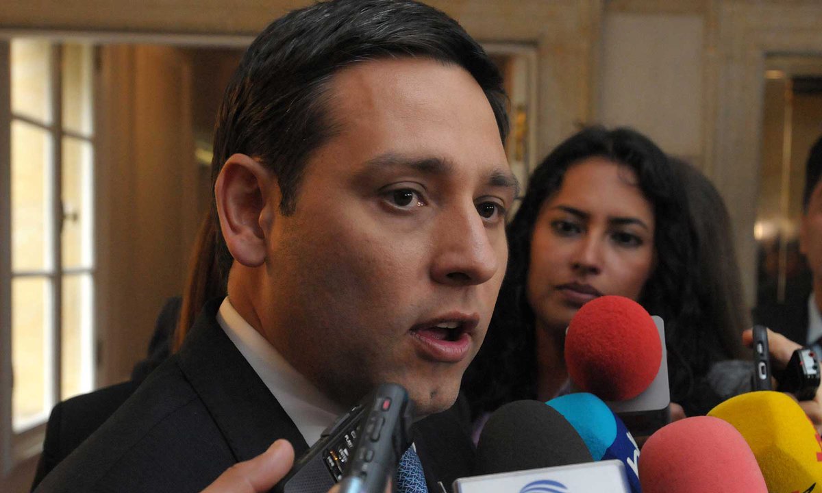 #SíALaPaz Partidos de la Unidad por la Paz inician reuniones con <a href="/JuanManSantos/">Juan Manuel Santos</a> goo.gl/eJctzm