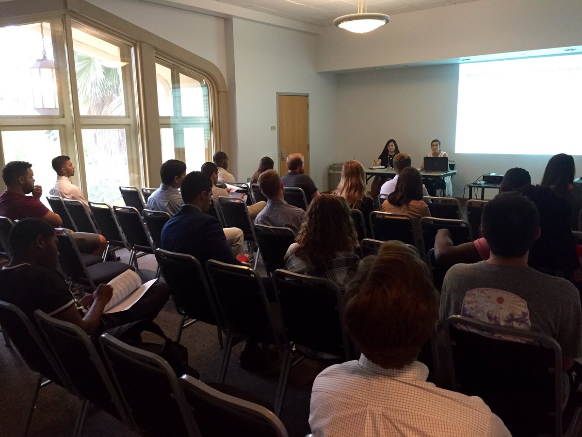 FSU_OGA's tweet image. Great turnout to the Gov&apos;s internship info session! #FLGOV