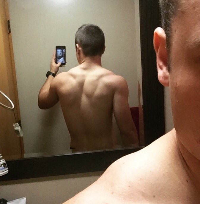 CaseCraigQuotes's tweet photo. Slow progress is still progress, excited to see more. #Gainz #Swole #ArnoldClassics #GetOnMyLevel https://t.co/iBOjJCpcKF
