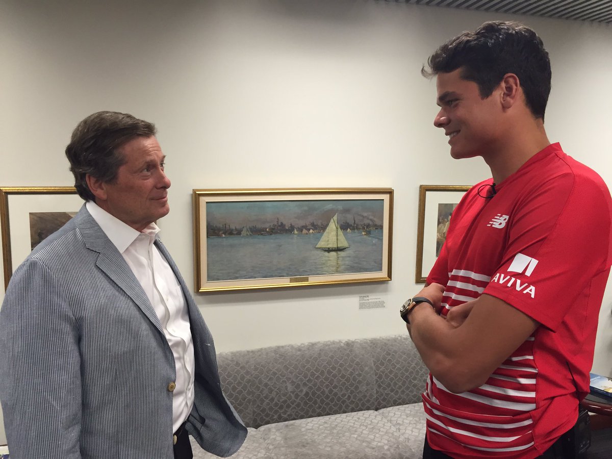 JohnTory's tweet photo. Welcomed @milosraonic to my office at City Hall. #RogersCup https://t.co/rLJVimvdIi