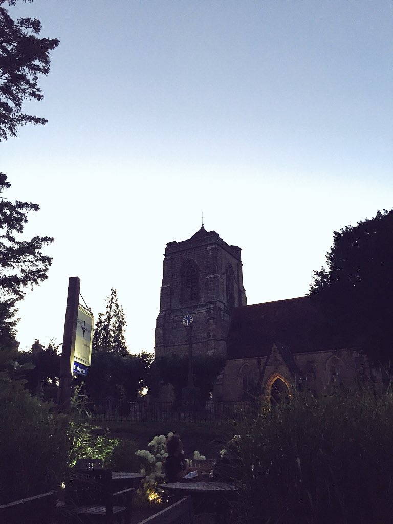 abigails_pantry's tweet photo. It was such a beautiful evening on Tuesday sitting outside @GDSpeldhurst #eatlocal #TunbridgeWells #Speldhurst https://t.co/nUSh0bYTnh