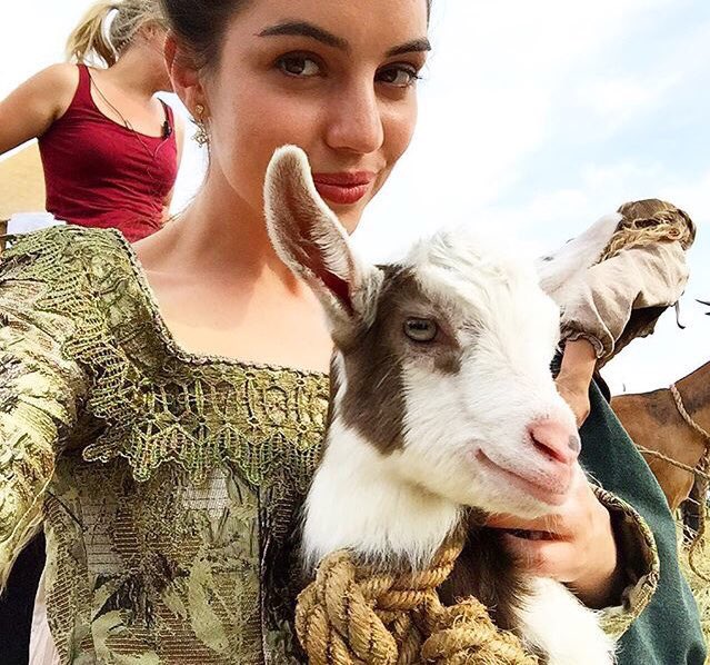 AdelaideKSource's tweet image. [PICTURE] Adelaide posted this on IG half an hour ago [via adelaidekane on Instagram]