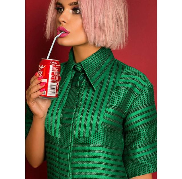 chloesquad's tweet photo. Chloe for @UNBLOCKMagazine https://t.co/q4SxgMcFg0