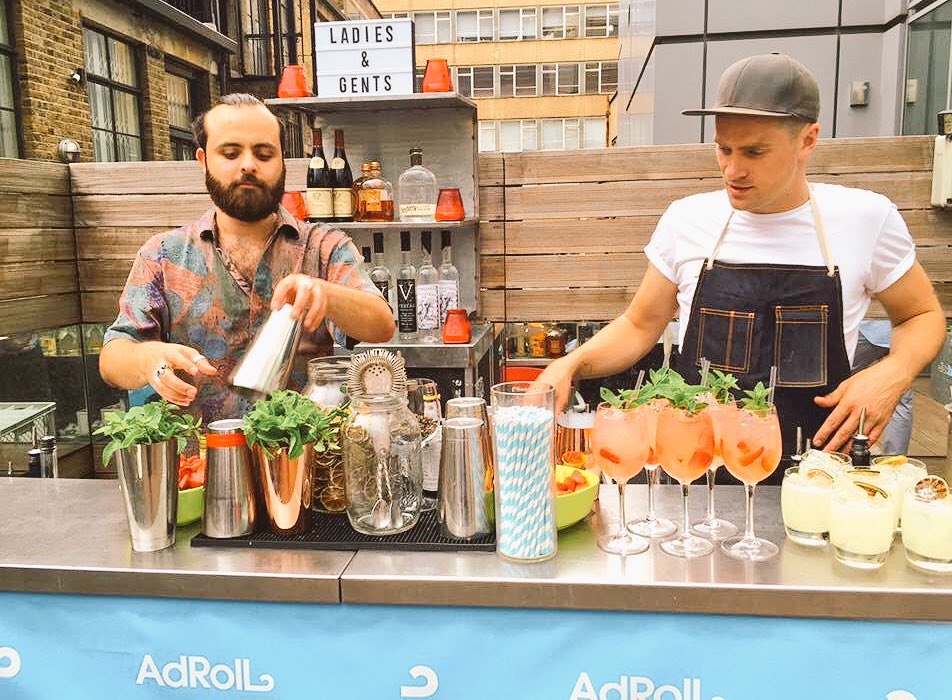 DiptiBhatiia's tweet image. . #RollintoSummer with @AdRoll #FourCountries operations and #FourCocktailsOrigin #CoolEventMarketing #Retargeting