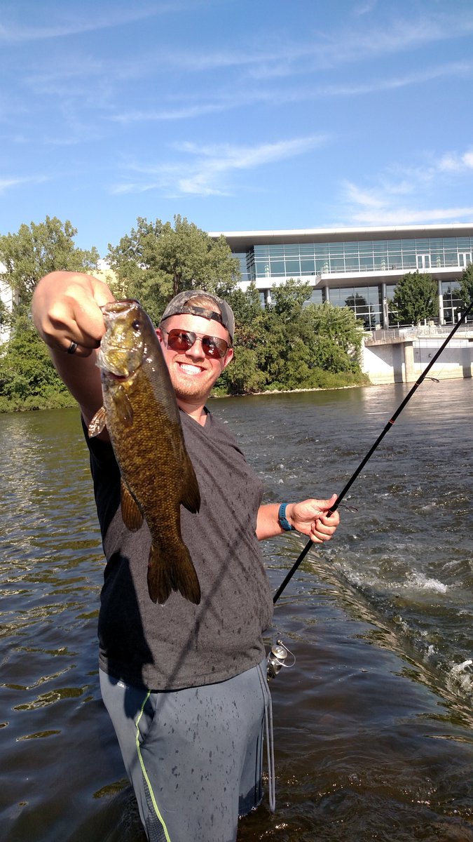 mathisonarch's tweet photo. Nice catch in the best urban fishery in the US: #grandrapids #fisheries #fishing https://t.co/plw94Dw9tZ