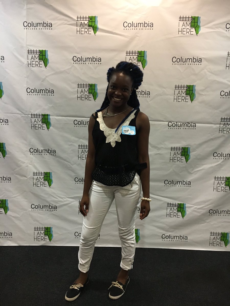 CCCOrientation's tweet photo. Some awesome new students who stopped and posed at the media wall! #CCCOrientation https://t.co/0Wu1iCPpJI