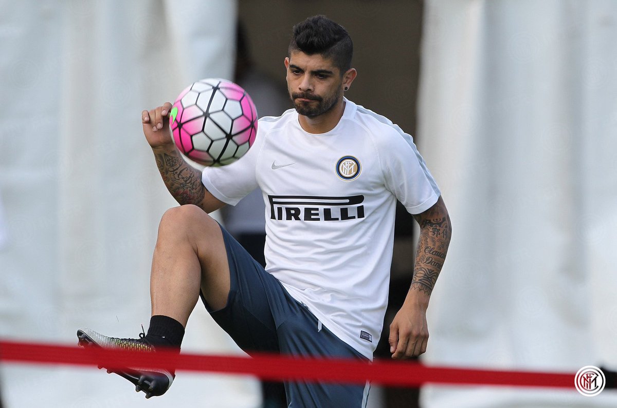 Ever banega