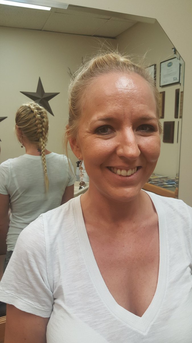 rikkijohair's tweet photo. #braids #knotbraid #4strandbraid https://t.co/wZ69gtzA63