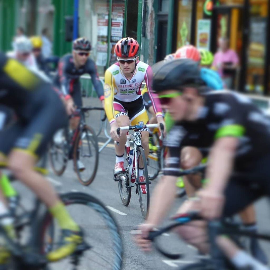 TeamMaybury's tweet photo. #bertienewey about to take the #hairpincorner @ #abergavenny #elitecircuitseries 🚀 #catfor… https://t.co/yDtoYOg3fm https://t.co/UGzt4m9dW7