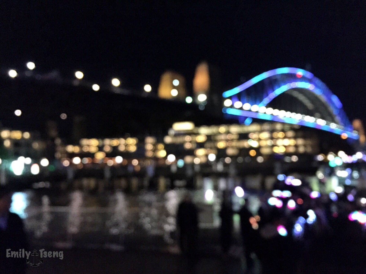 nancybacky's tweet photo. Miss you...
#Australia #Sydney #Bridge #Sydneyharbourbridge #Vividsydney2016 #2016June #Snapseed https://t.co/moqmExzSme