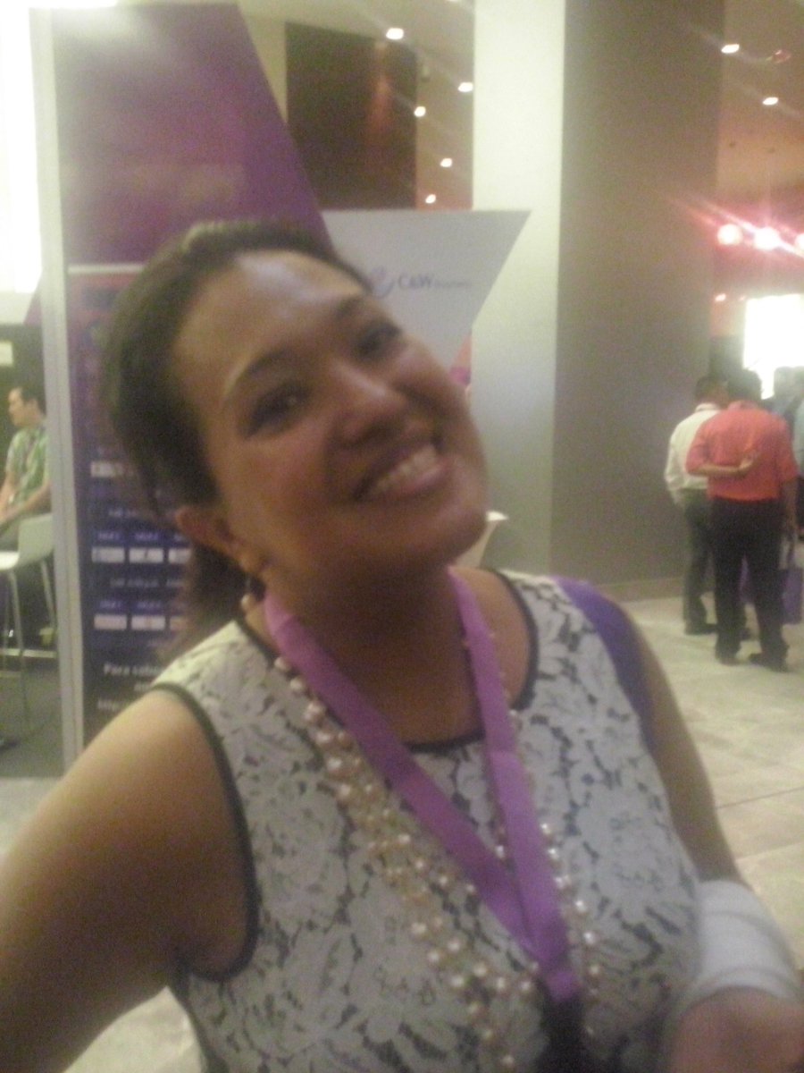 Guanjannette's tweet photo. @cwbusiness2b #MOVEON2016 https://t.co/3AL1bH7stH