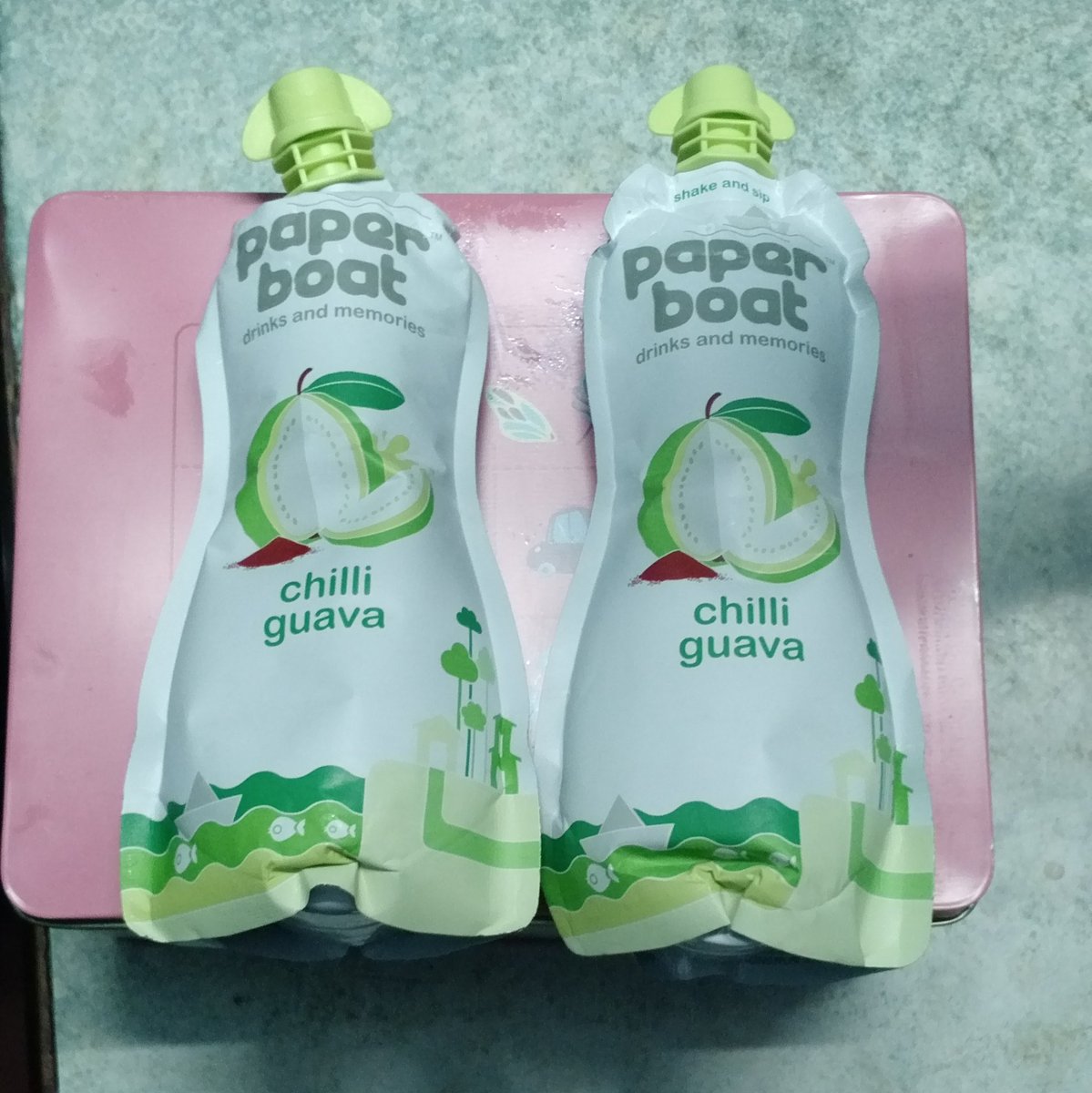 iBoyinTheBox's tweet photo. Wheeeeeeeeeeeee! Thank you @paperboatdrinks for this gift! 😘😘 #ChilliGuava #PaperBoatDrinks https://t.co/AWkkOHbWFW