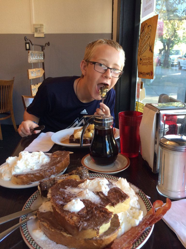 DaveOLittle's tweet photo. Jethros with my Godson this morning. So sweet- in all ways. https://t.co/Yv0ywHrmDj