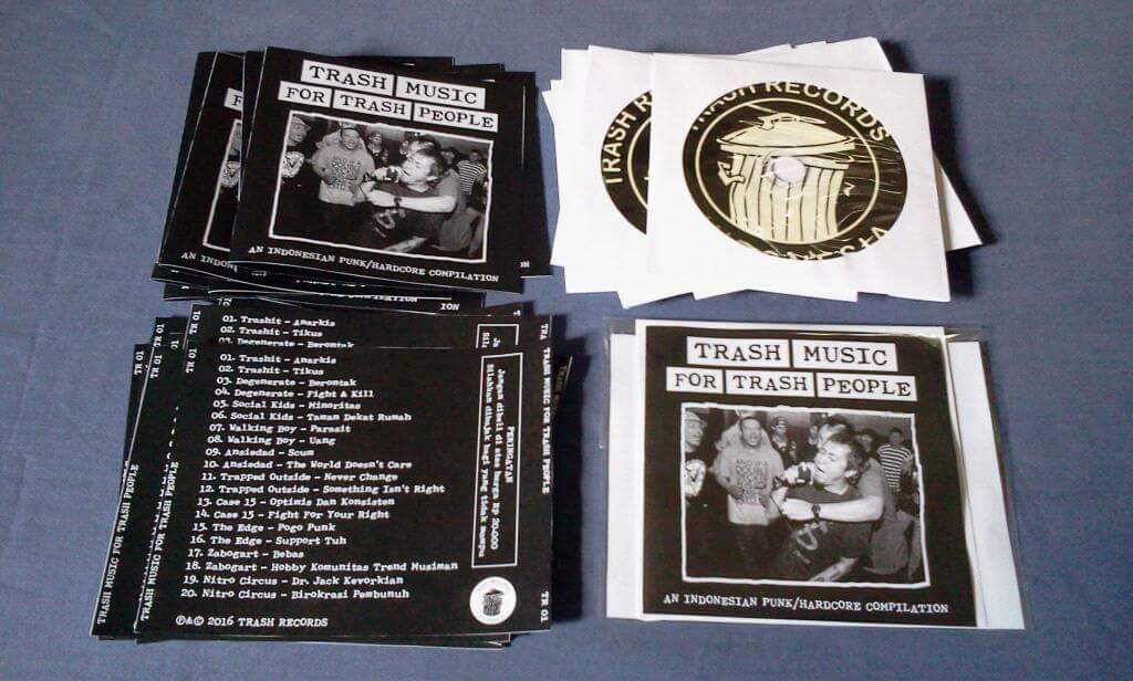 Trash music for trash people. Sebuah kompilasi berisi band2 hc/punk lokal. 2 lagu kita ada di track 11 &amp; 12 ya :)