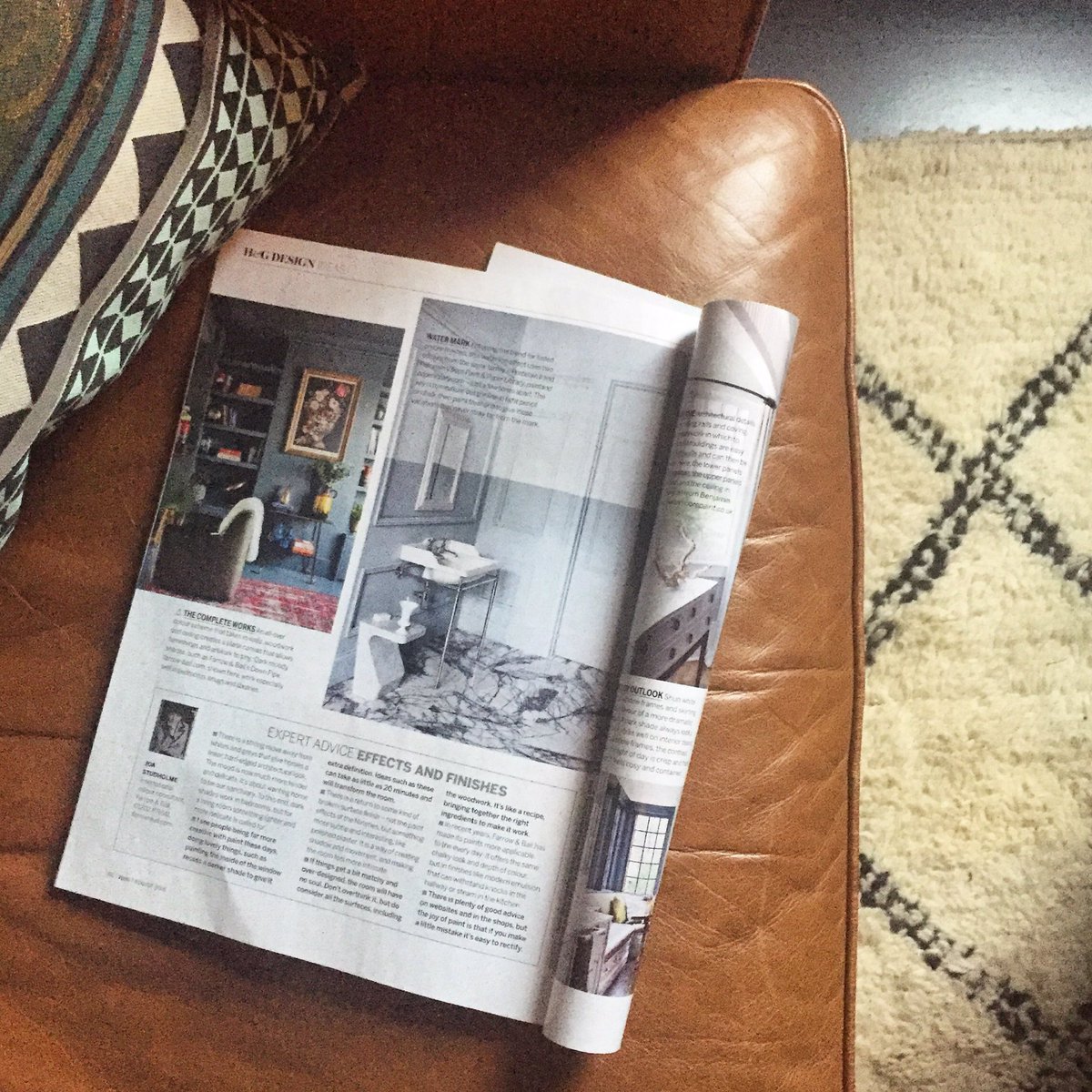 Thanks <a href="/homesandgardens/">Homes & Gardens</a> for including our living room in ur Aug issue ✨
📷 <a href="/daveycleveland/">David Cleveland</a> #interiors #interiordesign