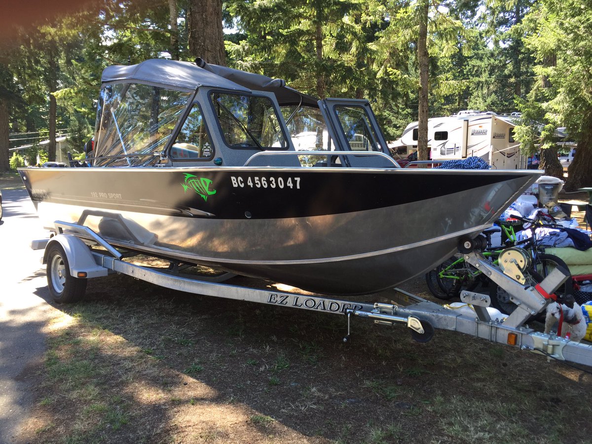 baileymetaljeff's tweet photo. @baileymetal what makes the best boat? Metal of course! https://t.co/XbVqsOBar4