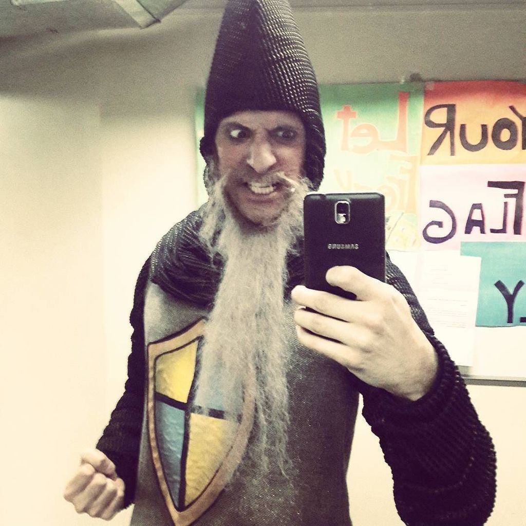 MarianoZitoOK's tweet photo. #wintaIsComin ๐บ ๐
#ShrekTheMusical
#shrekelmusical
#caballero
#knight
#dragonsKeep https://t.co/9nkzdqxxXL https://t.co/yOxYw1a3aW