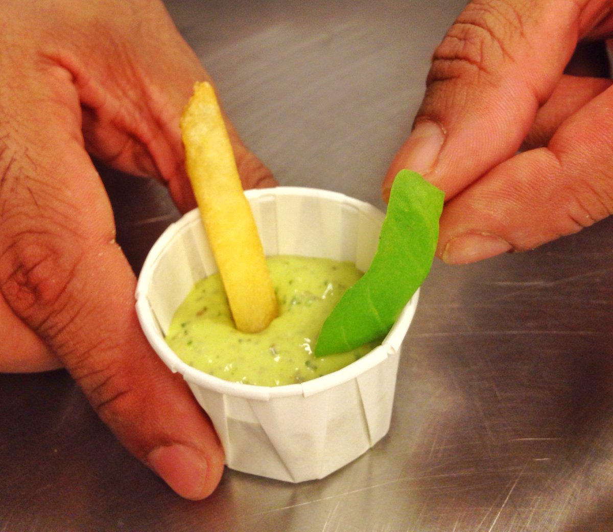 BoxFrites's tweet image. We proudly use @Five_Acre_Farms milk in all our sauces, and @gothamgreens  basil in our Garden Basil Pesto sauce