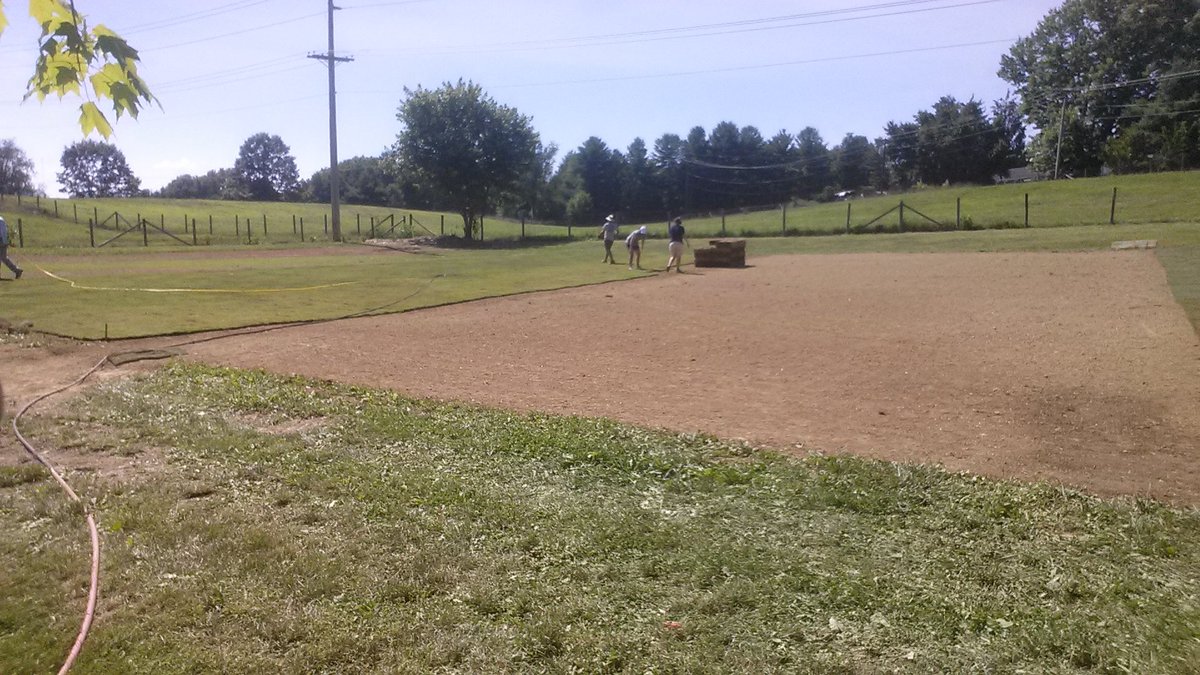 11K sq ft of latest Zoysia &amp; Bermuda from  <a href="/RiversideTurf/">Riverside Turf</a>, <a href="/turfconnections/">Turf Connections</a>, &amp; <a href="/premierturfing/">Premier Turfing Ltd</a> dlvrd 2 <a href="/VTTurfweeds/">Shawn Askew, Ph.D.</a>