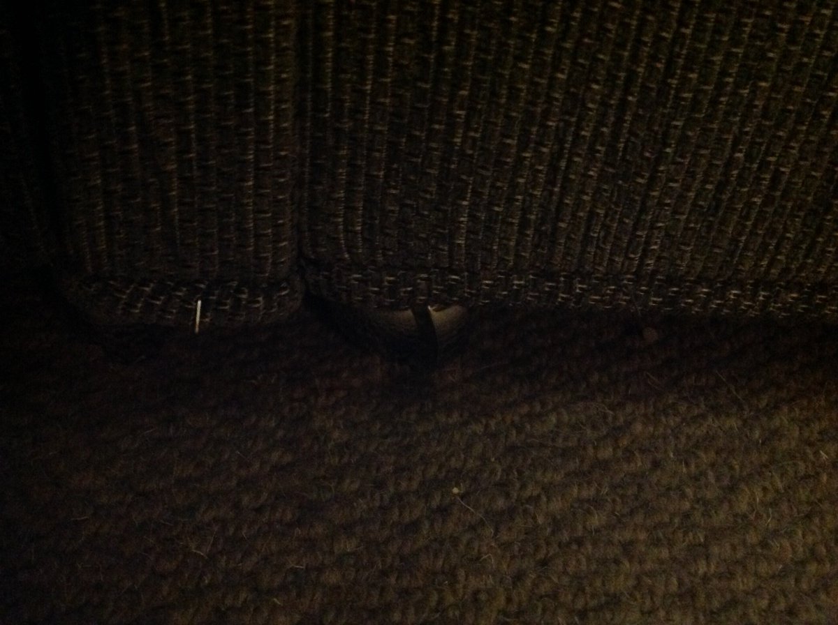 sazzlets's tweet image. Just cut my heel on some staples left in my @BensonsForBeds divan. Ouch! Not happy 😡. Who do I need to write to?