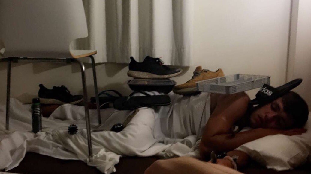 brandonpearse's tweet photo. When you pass out in Napa.... https://t.co/bDqLWLxWds