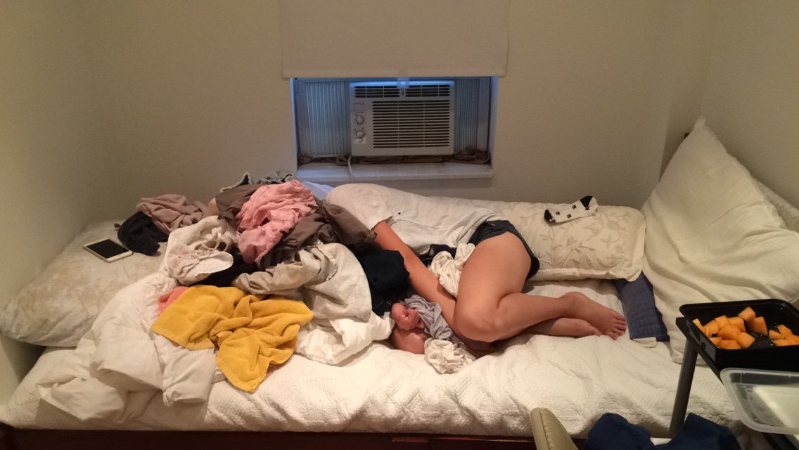 ejparkk's tweet photo. Warm, clean laundry got me like https://t.co/ALDZ0RpOUG