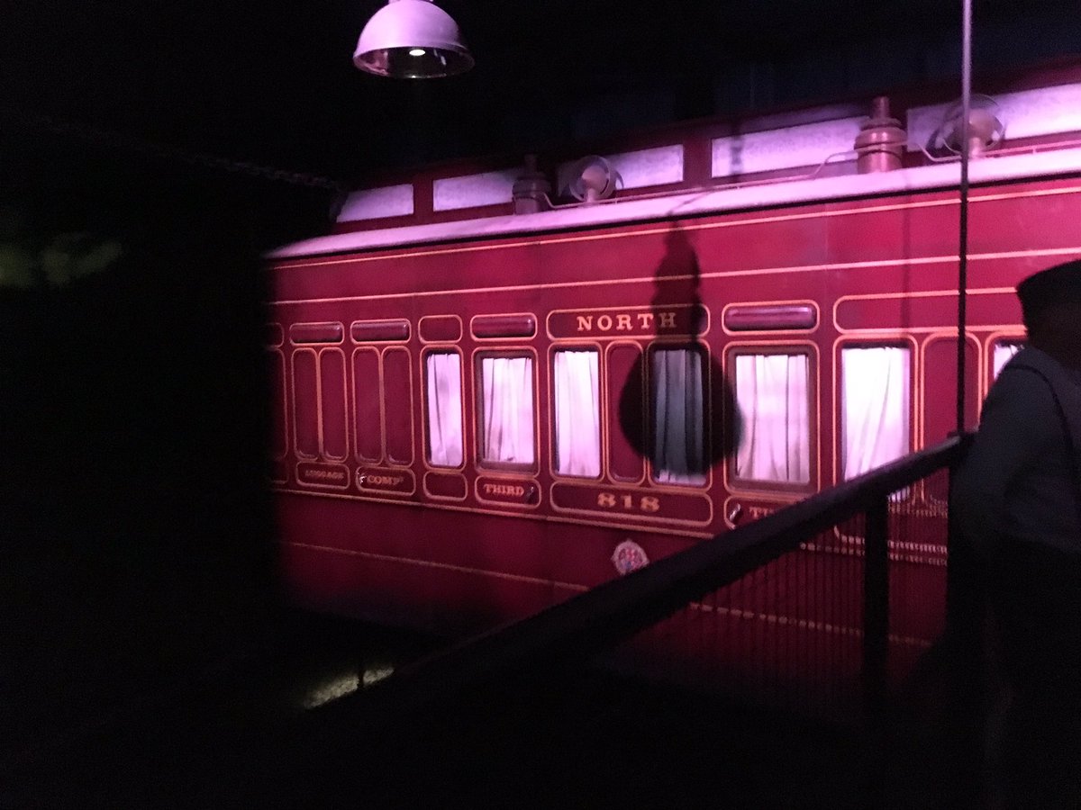 ThemeParkReview's tweet photo. Derren Brown's #GhostTrain is an interesting mix of a VR &amp; live action themed attraction! Check it out @THORPEPARK https://t.co/HmDw7gQHEt