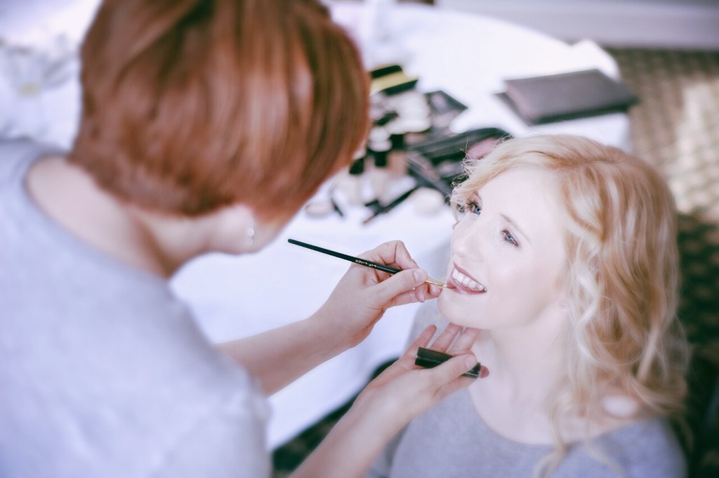 A few more behind the scenes! 💐💍