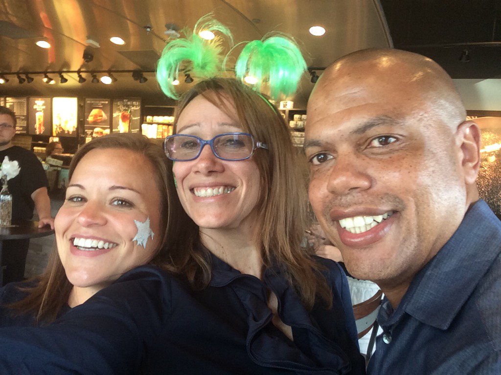 Look who I found in Pittsburgh @JoshuaSchanck <a href="/adammodzelsbux/">Adam Modzel</a> <a href="/SarahSgoodhue/">sarah</a> <a href="/meckensb/">Marcus Eckensberger</a> <a href="/Damian_Waugh/">Damian Waugh</a> <a href="/JcastroSB/">Jose Castro</a>