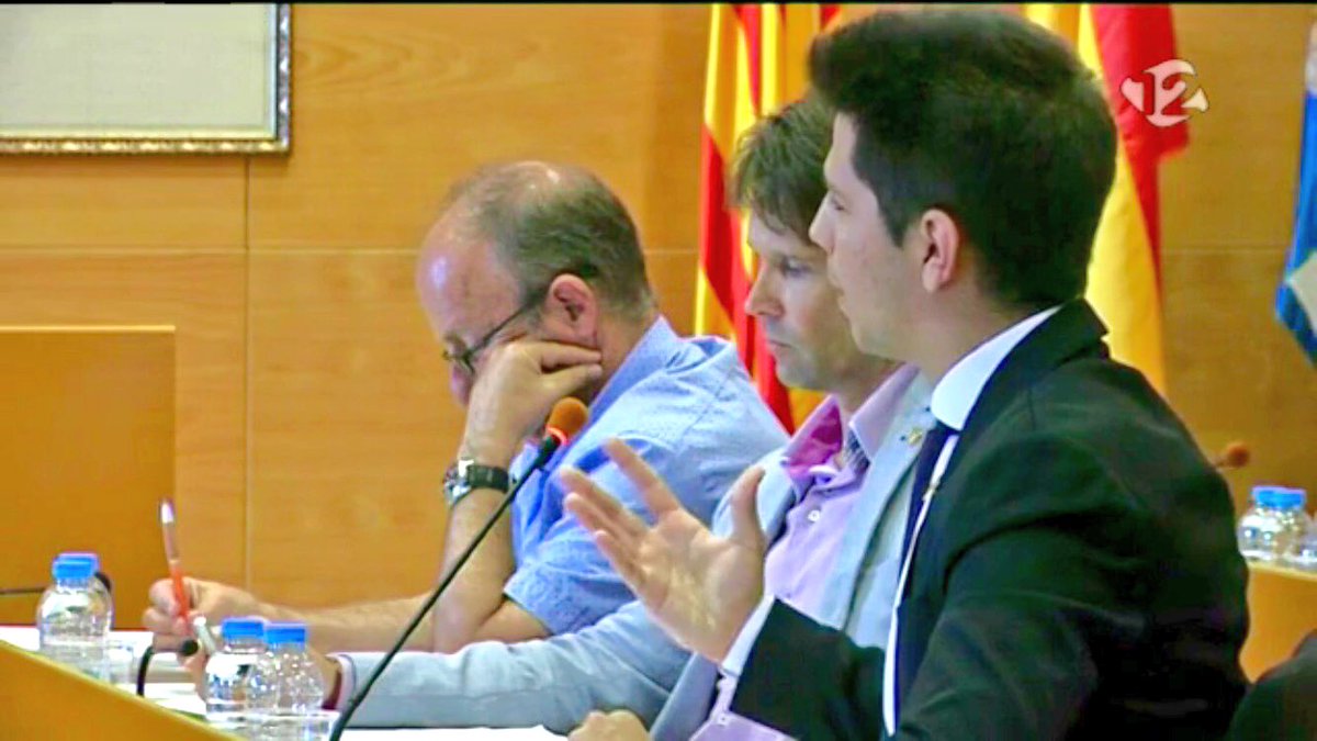 Javier_Ramirez4's tweet photo. Prospera per unanimitat la moció de @CsTorredembarra per ajudes a la contractació d'aturats #PleTorre #Torredembarra https://t.co/0gTak4OaXS