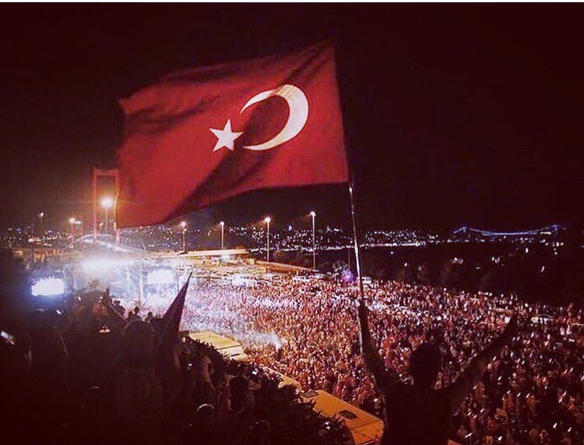 muratkaplan_'s tweet photo. Dik dur eğilme sen Türkiye'sin... https://t.co/FCdz1ZcYmX