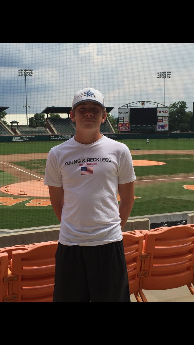 basedancer15's tweet photo. Clemson🐾 https://t.co/SWxk1nYrjY