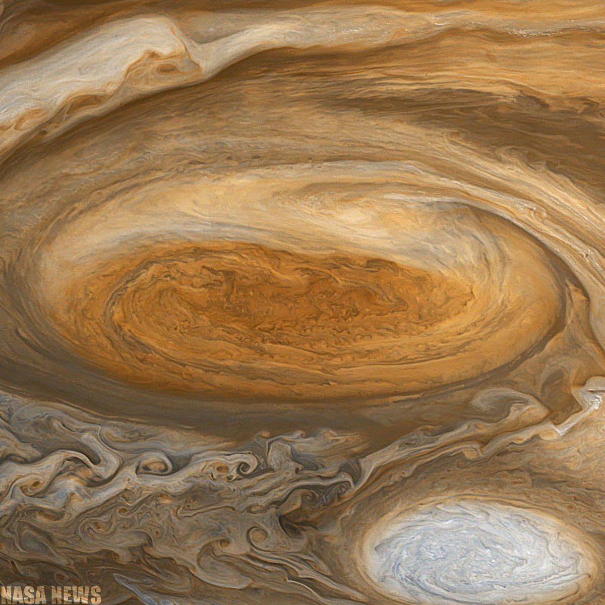 If there's high pressure over Jupiter's Great Red Spot, does this picture show concavity + walls of winds? <a href="/NASAJuno/">NASA's Juno Mission</a>