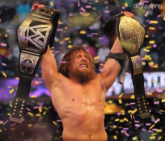 CauseWereGuys's tweet photo. When you wake up with your phone, wallet, and you're not in jail https://t.co/HLvziJFD7p