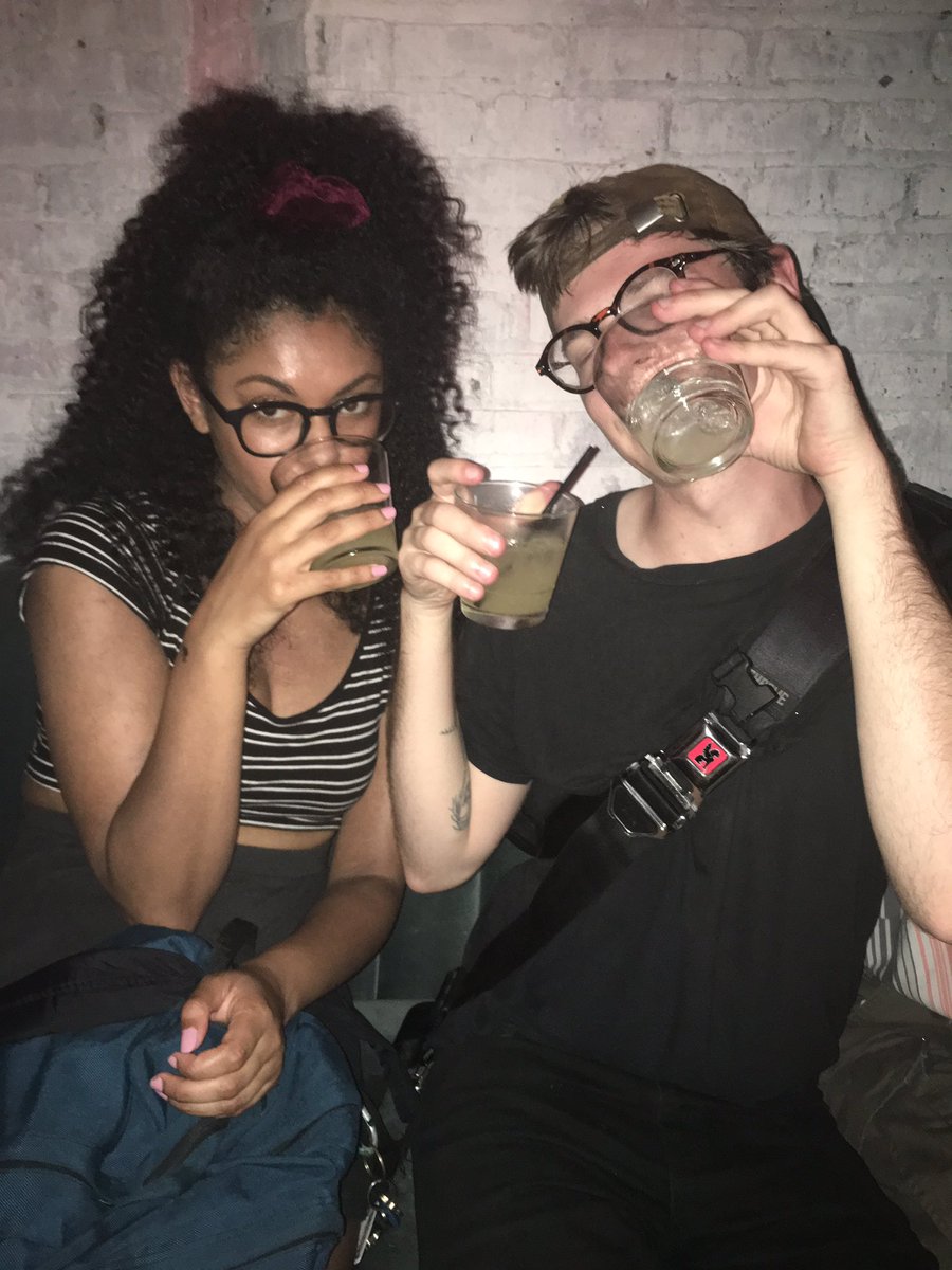GossipGuyPgh's tweet photo. Spotted: K and C are wild for the night, fuck being polite. Xoxo you know you love me https://t.co/GhYlYhGZAV