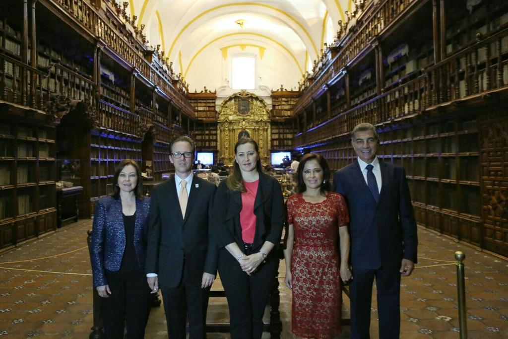 TonyGali's tweet photo. Asistí con mi esposa @Dinorah_LdeGali a la presentación de las actividades conmemorativas de #Puebla485 https://t.co/JAXY7kMttM