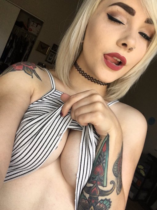 25% videos and stores items till 7/27!  @manyvids https://t.co/B3YeJG47H8<a href="/tag/mvsales"class="tags"><span>#mvsales</span></a>