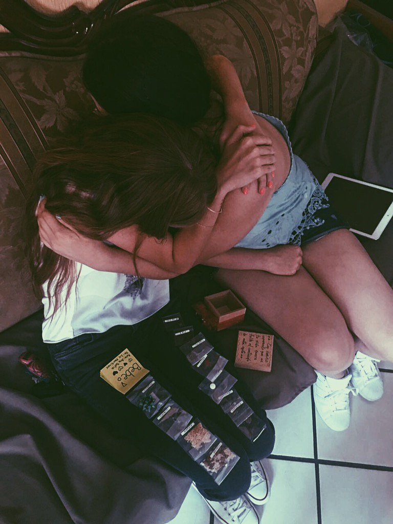 Dream_InMusic5's tweet photo. Hoy 21/7/16 al fin te conocí,ha sido lo más bonito que me ha pasado en la vida 💖👭🙊 te amo @AnasoClash ❤️el mejor dia https://t.co/RcknRvf9GW