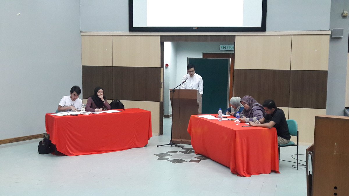 IIUM_IDC's tweet photo. #nowshowing
Demo Debat Dwi-Bahasa
Bilanguage Debate Demo

#iiumidc2016
#coloursofideas
#warnawarnipemikiran https://t.co/87fYP5AajM