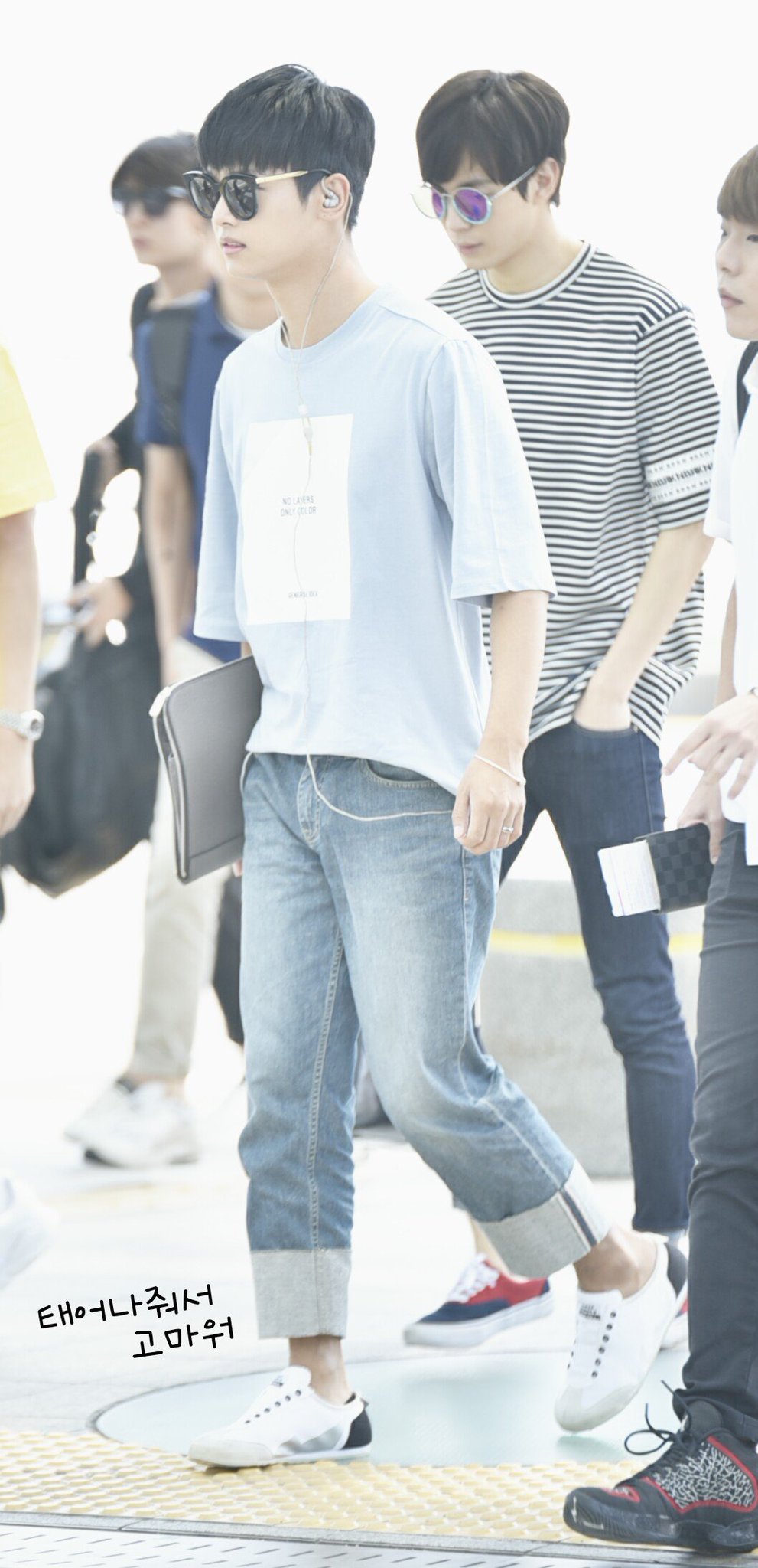 Cn75cjGUAAAZZUj.jpg:large