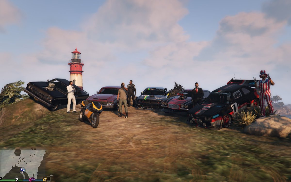 TRIKVS_'s tweet photo. La famille <3 #gtavpc #crew #PRDZ @Chriss33000 @anariosse @56adrien @HKvenum_33 https://t.co/QbzzR4Izgy