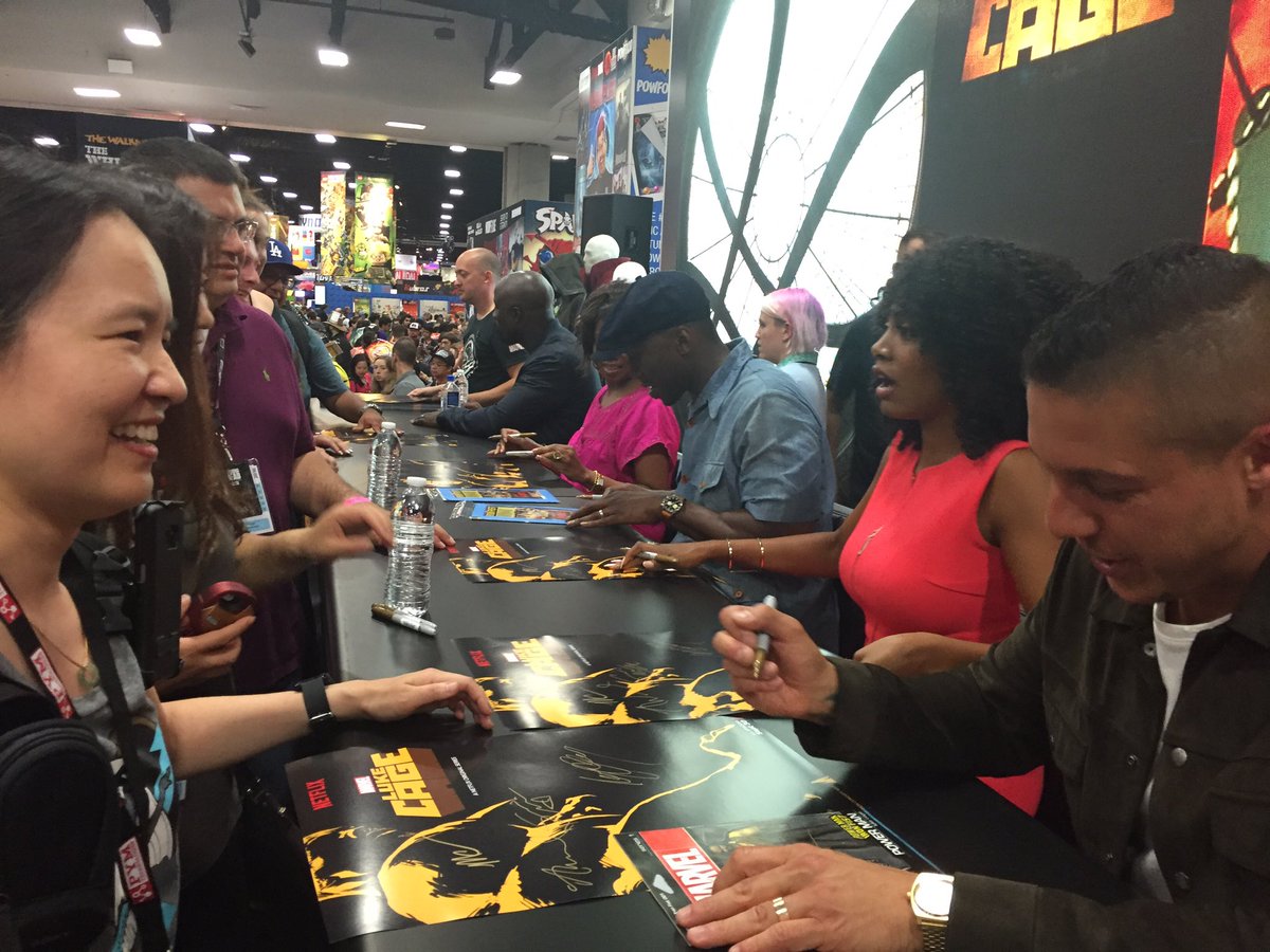 Marvel's tweet image. The cast of @LukeCage on #Netflix, signing and meeting fans at the #MarvelSDCC booth!
