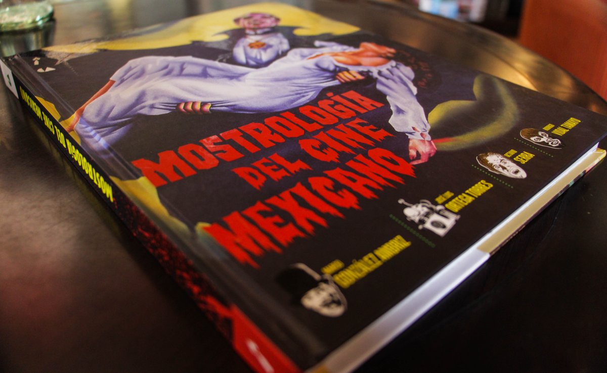 ¿Te atreves a ver esperpentos y otros seres fantásticos? Si dijiste sí, te esperamos a las 7pm <a href="/Canal22/">Canal 22 México</a>