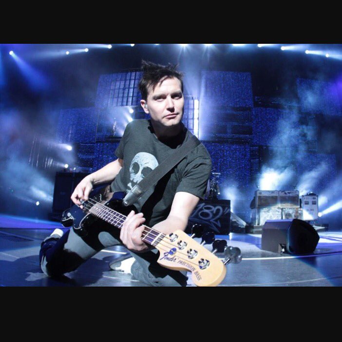 TheFukuBox's tweet photo. It begins. #blink182 #california #northamericatour2016 #markhoppus #travisbarker #mattskiba https://t.co/6tsA1rsviG