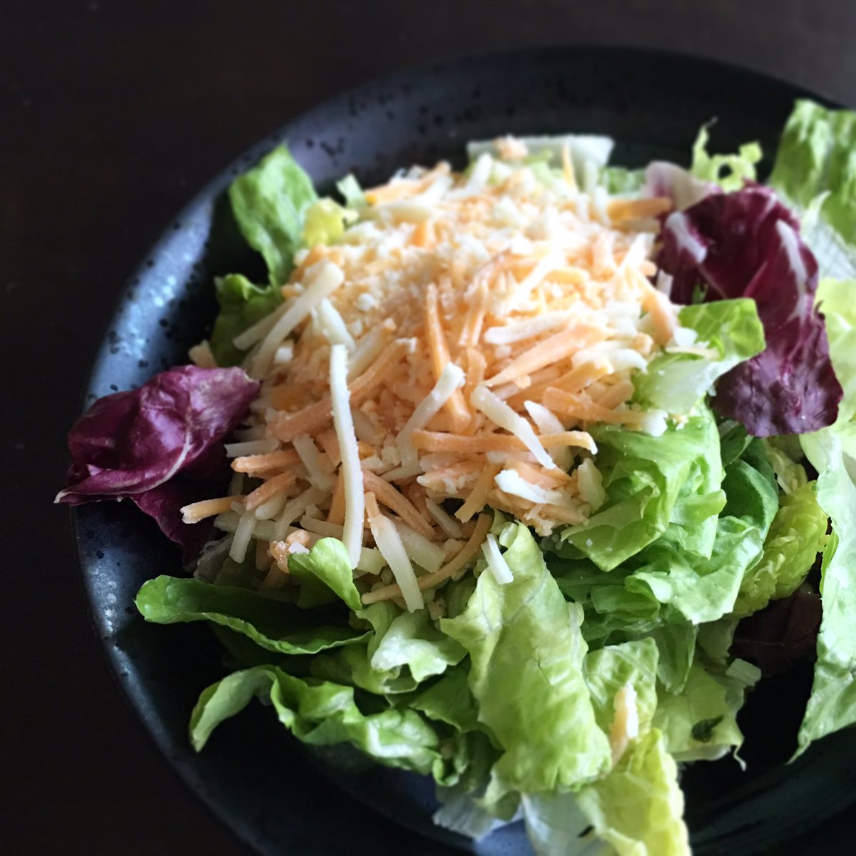 Veglish's tweet photo. Simply green. #salad #plantbased #veglicious #greenmenu #vegdinner #nomeat #meatless #vegtime #vegla #veggielife https://t.co/cHWfQamByI