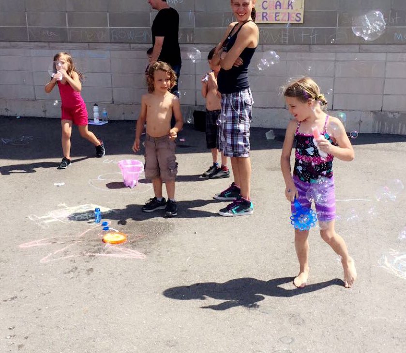 SummerHeatPBP's tweet photo. Family, tacos, water, soo much fun!!  Thank you, to the many parents who joined us Wednesday!! https://t.co/Ac8jpiQI6q