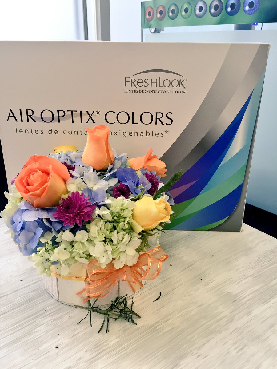 ZairaMarino1's tweet photo. #viveEnColor Party @AIROPTIXCOLORS
yo veo la vida en color miel!! 👁👁 https://t.co/Nl1WyxgQsG