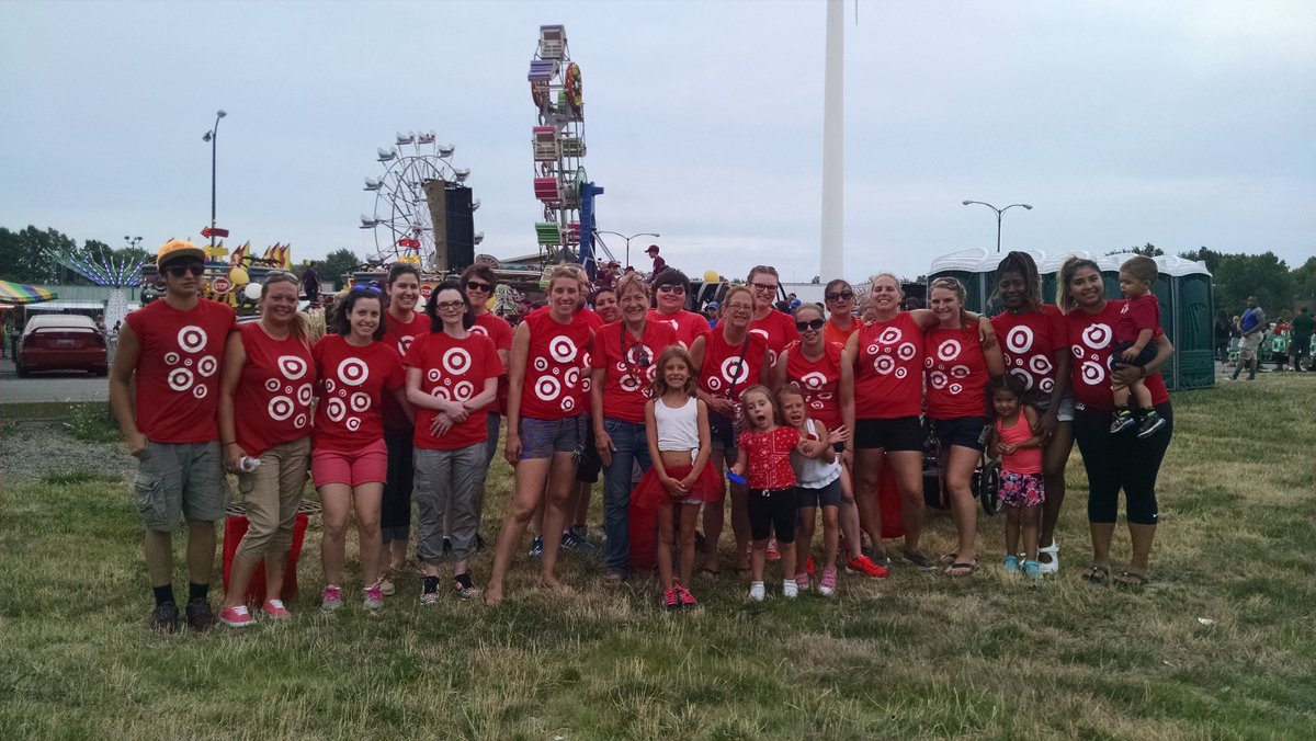 Just a portion of our volunteers tonight!  <a href="/KosakowskiP/">Paul</a> <a href="/ginasullivan25/">Gina Sullivan</a> <a href="/Foreveraduke12/">Deniz Mckelvy</a> <a href="/FURYMM/">michelle</a>