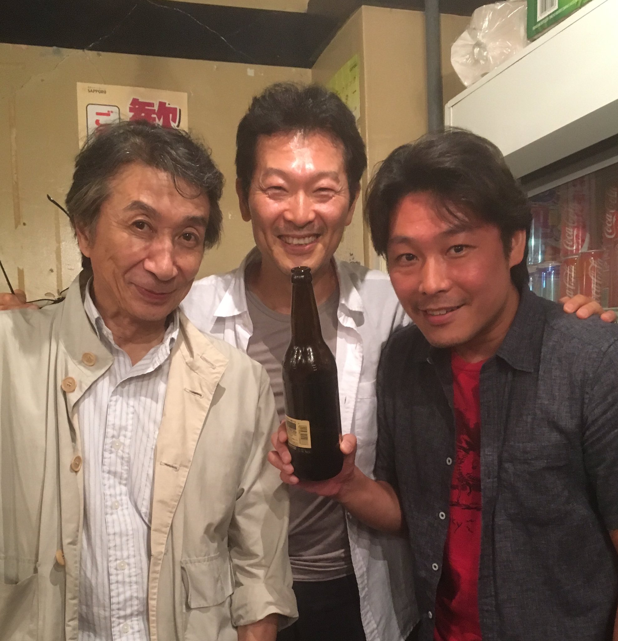 טוויטר 野坂尚也 בטוויטר 来月いよいよ パーソン オブ インタレスト ファイナルシーズンがaxnでオンエア これぞファイナルって感じですよ とりあえず打ち上げの写真をば 滝知史さん 牛山茂さん 天田益男さん 甲斐田裕子さん 白川万紗子さんと一緒にパチリ
