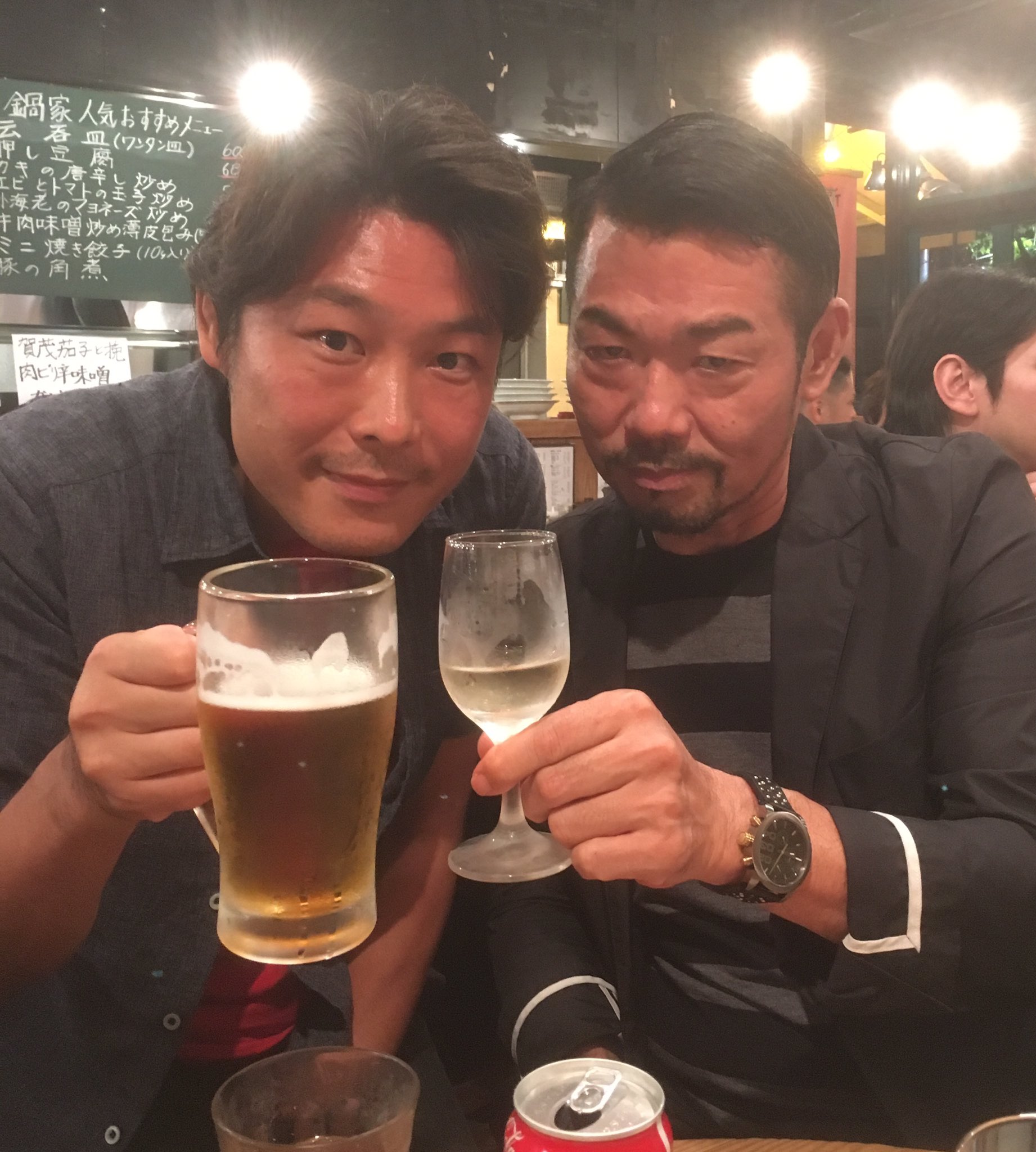 野坂尚也 בטוויטר 来月いよいよ パーソン オブ インタレスト ファイナルシーズンがaxnでオンエア これぞファイナルって感じですよ とりあえず打ち上げの写真をば 滝知史さん 牛山茂さん 天田益男さん 甲斐田裕子さん 白川万紗子さんと